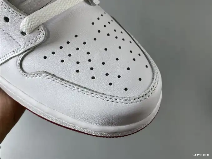 Metallic Jordan Red Air (2017) 1 555088-103 Retro 0519